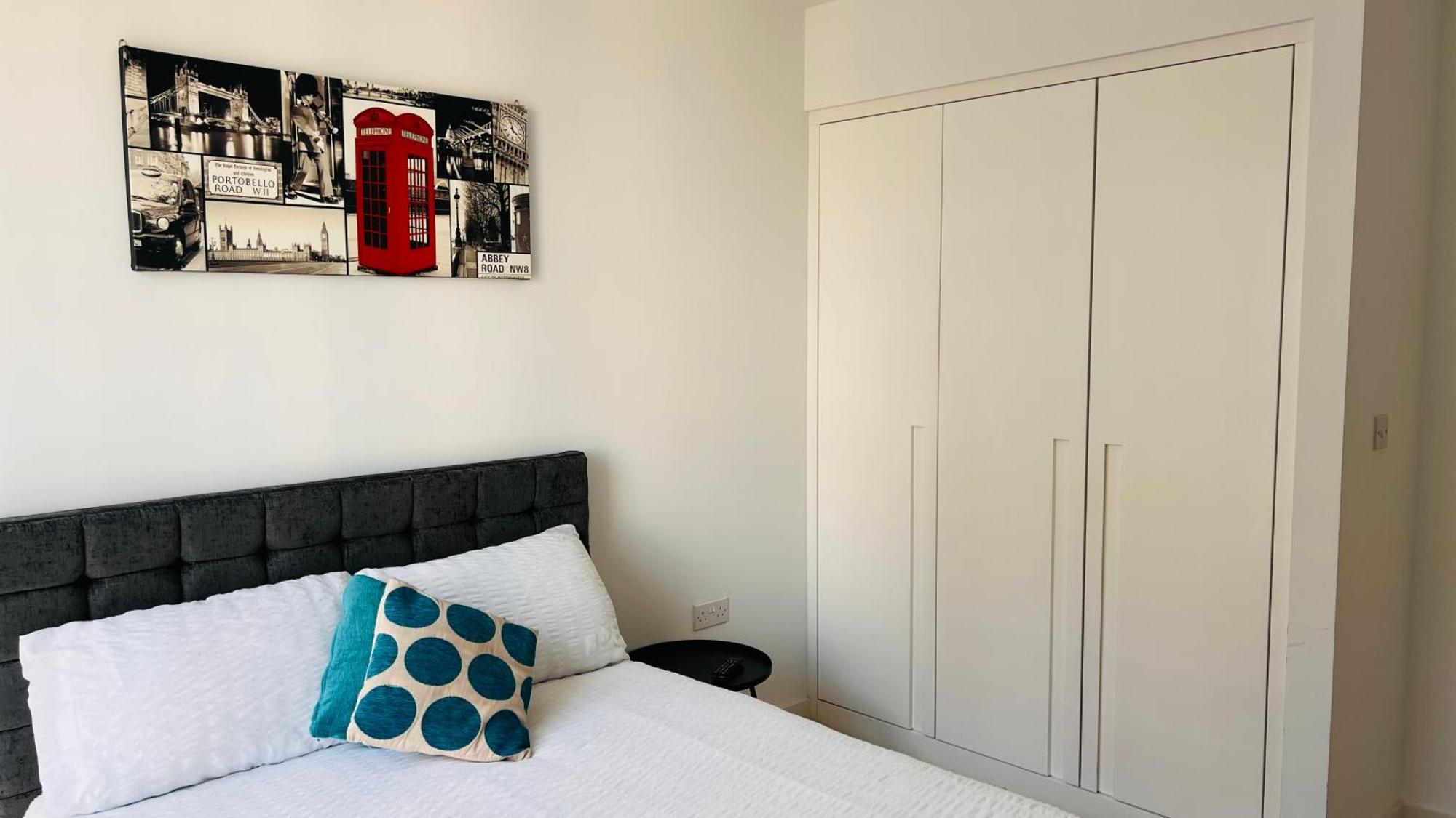 Lush Living - Double Room With Private Bathroom ロンドン エクステリア 写真